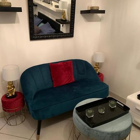 Chambre Dans Guest House Borrigo مينتون المظهر الخارجي الصورة